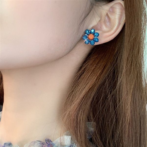 

new trendy korean cute flower stud earrings for women boho geometric statement earring fashion weave crystal flower jewelry, Golden;silver