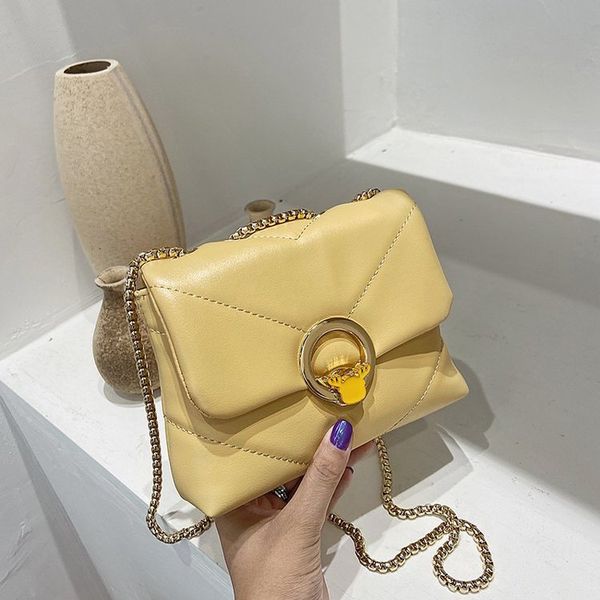 

2020 new summer online celebrity fashion women's foreign style chain texture popular shoulder messenger bag