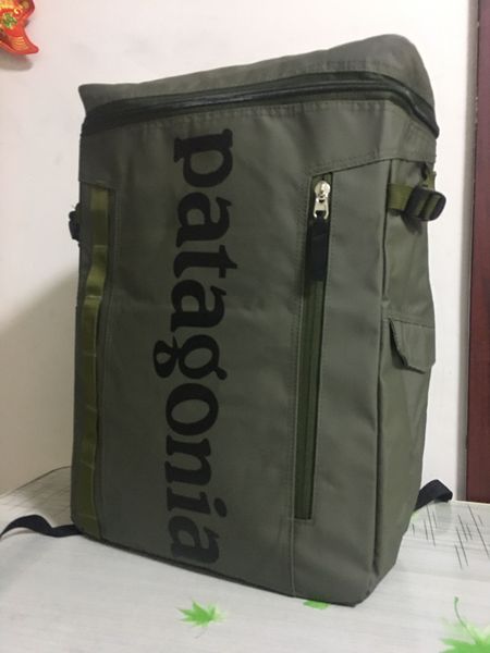 

designer outdoor backpack waterproof backpack sports fitness travel bag male outdoor large capacity travel backpack