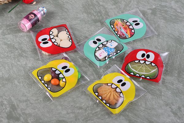 

100pcs/lot 7*7cm cute foodie 3 colors self-adhesive plastic bags for cookies, biscuits party plastic bags ing