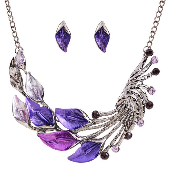 

retro necklace earrings color dripping oil zircon curved leaf sweater chain short suit wholesale, Silver