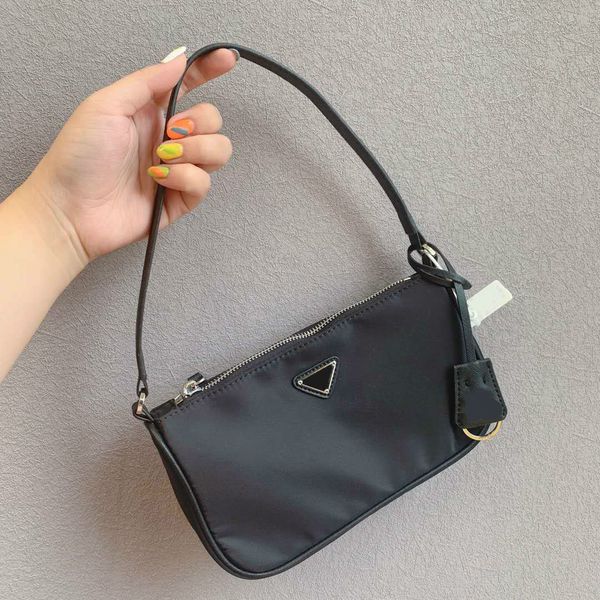 

women's handbag shoulder bag designers bags new fashion casual baguette small size black solid clor zipper shipped with box
