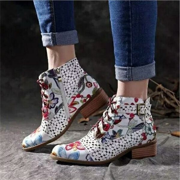 

2020 british style graffiti thick with newspaper pattern personality short boots with students large size ankle boots for women, Black