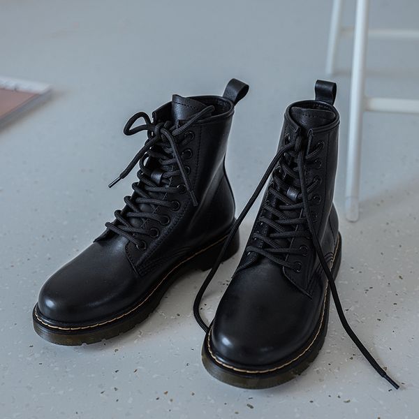 

boots leather black soft soled with simple fashion and versatile temperament
