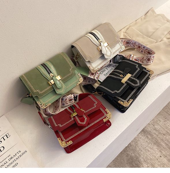 

joker small square package woman 2020 tide small fresh single shoulder package texture spiraea messenger packet