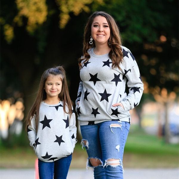 2021 neueste Mutter Und Tochter Passende Kleidung Baby Mädchen T-shirt Tops Fashiop Lesure Outfits Sterne Pullover Bequeme Familie Look