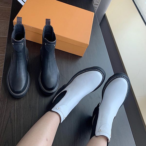 

2020luxury designer women boots martin desert boot snow boots round toe motorcycle boots 5cm thick heel size35-41 with box, Black