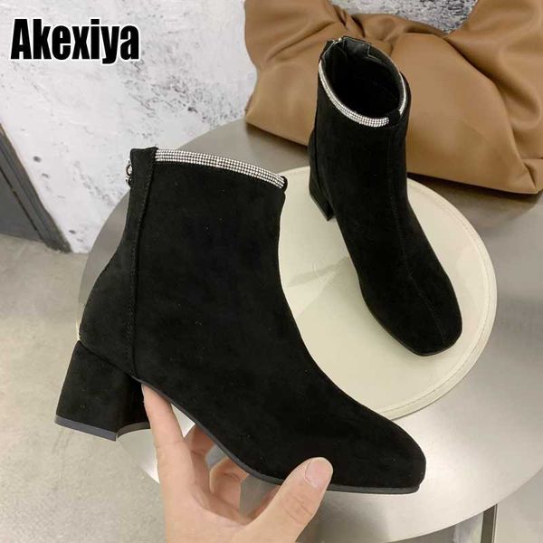 

boots short women's 2021 winter simple square head comfortable slim plus zipper p138, Black