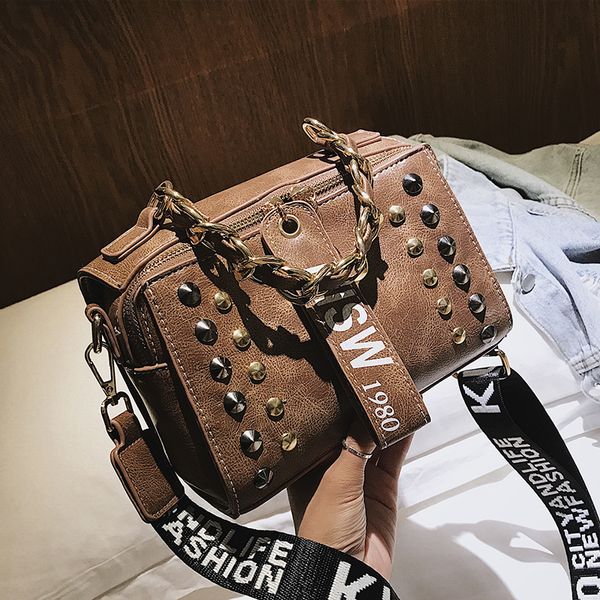 

luxurys designers bags autumn and winter retro womens bag 2020 new style fashion all-match shoulder bag wide shoulder strap messenger bag