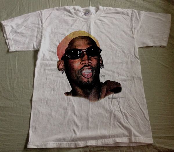 

vtg~90s dennis rodman t shirt funny face smiling hip hop bulls reprint