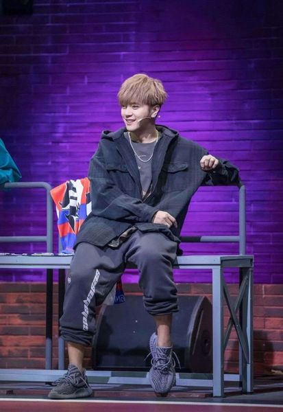 

trendy season5 calabasas kanye big talker pants of the same style sports ankle banded pants sweatpants men trousers fog, White;black