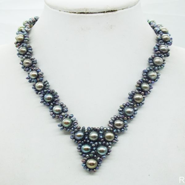 

classic we collect n years of freshwater pearl necklace, Golden;silver