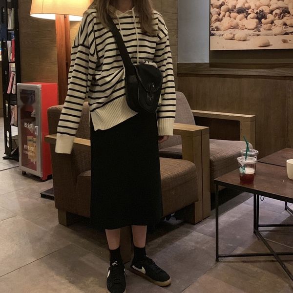 

large size women's autumn clothing 2019 new skirt two-piece set fat sister slimming short skirt sweater sweater early autumn suit tempe, Gray