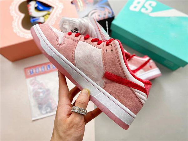 

2020 new authentic dunk sb low strangelove skateboards valentine's day pink red white ct2552-800 men women running shoes sport sneakers