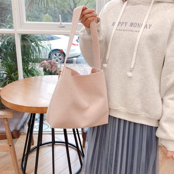 

the butterfly cloth] solid color wool shoulder bag underarm package korean version of the gentle