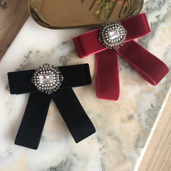 

korean version of the black red velvet bow tie women's retro bow tie shirt brooch elegant lady accessories handmade jewelry, Blue;purple