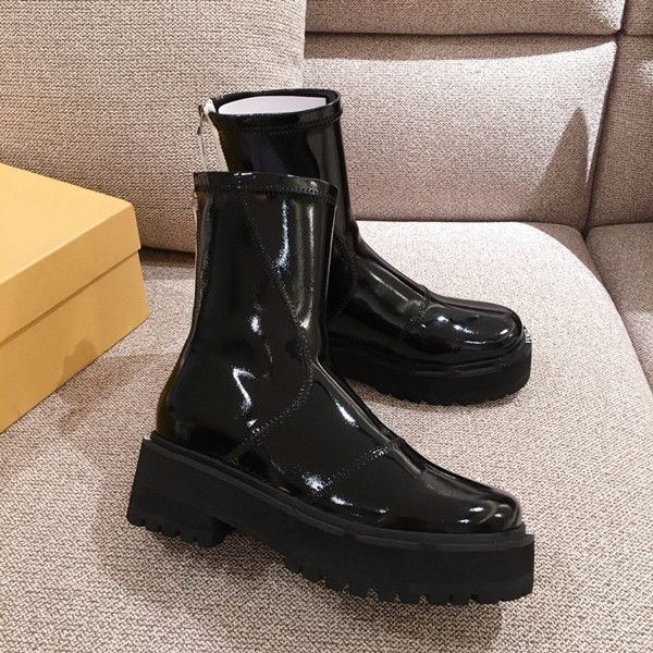 

2020 designer women shoes fashion british boots round toe martin boots patent leather thick bottom round toes perfect quality, Black