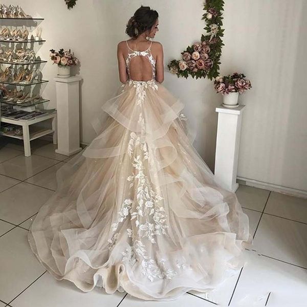 

Champagne Floral Lace Wedding Dresses 2020 Sexy Backless Ruffles Puffy Bridal Gowns Beach Wedding Gowns Vestido De Noiva, Customize color