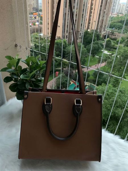 

fashion womens tote bag classic style lady bags gradient letter printing emboss design large capacity 33cm handbag purse
