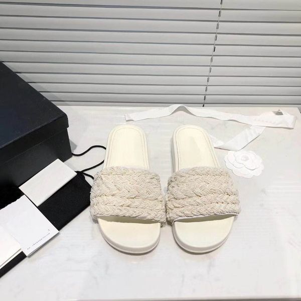 

2020women's rhinestone low-heel slippers pearl designer work summer women's sandals dress shoes classic trend fashion big size 40, Black