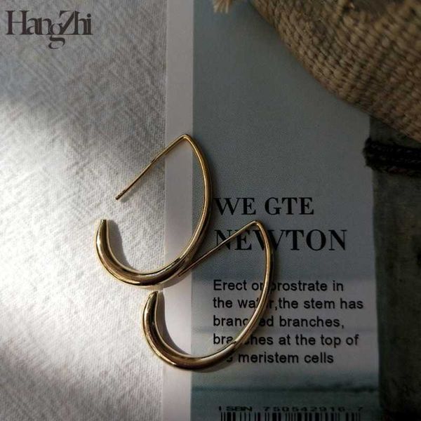 

hangzhi 2020 half crescent chic minimalist classic alloy elegant hoop earrings for women girl wedding party travel jewelry gift, Golden;silver