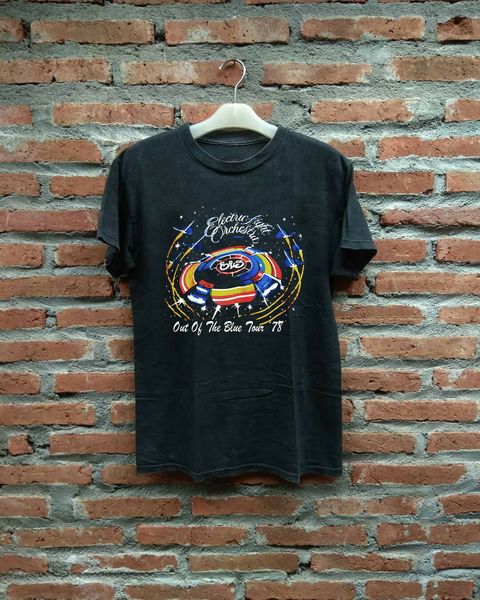 

vintage rare tshirt elo concert tee t shirt 1978 out of the blue tour reprint t-shirt outfit casual