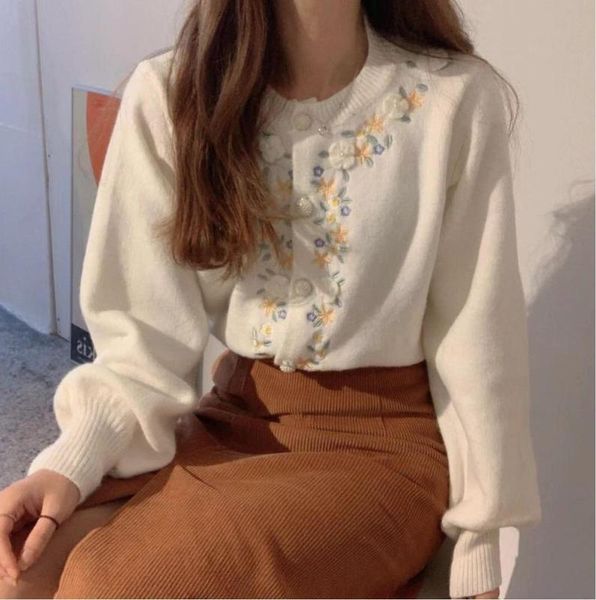 

women's sweaters south korea's autumn and winter knitting sweetness pearl button embroidered flowers ladies sweater, White;black