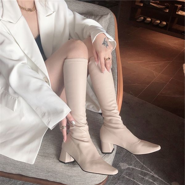 

новый 2020 ins женщины beige блок высоких каблуках колено высокие сапоги из мягкой кожи эластичный носок сапоги зима проектировщик бедра обу, Black