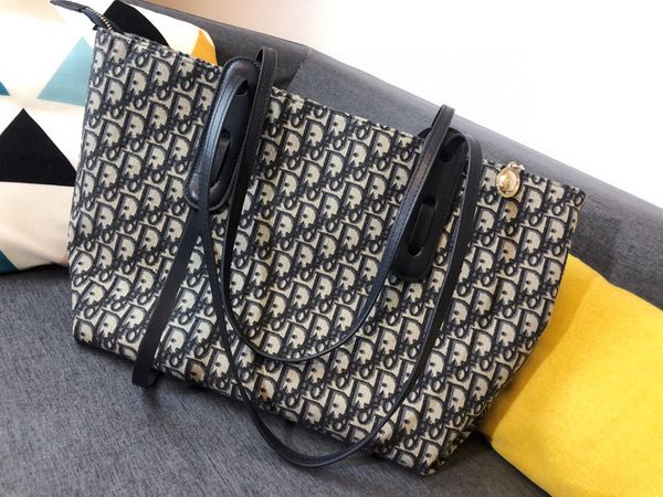 

2020 free shipping new fashion all-match large capacity shopping shoulder bag1