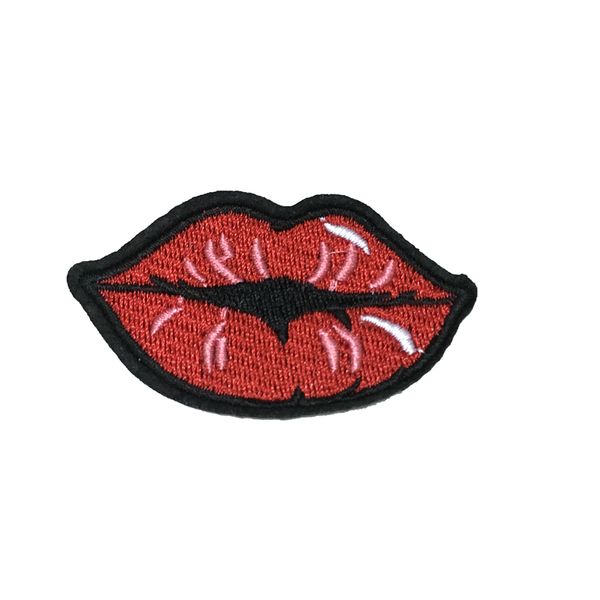 50 pcs / lote lábios vermelhos bordados ferro em patches para roupas sapatos sacos pequenos bordados bordados applique distintivo diy costura remendo