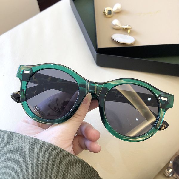 

sunglasses 2021 cute retro green women men brand designer round glasses ladies travel sunglass trendy shades oculos, White;black