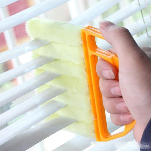

new arrive vertical window blinds brush cleaner mini 7 shape hand held window brush pinceis novelty households cleaning