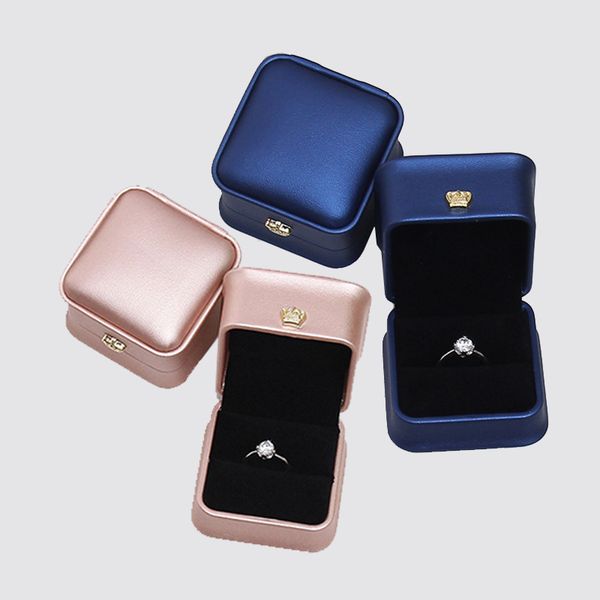 

pu leather ring jewelry organizer box with crown clasp exquisite european style wedding ceremony jewellery packaging storage box, Pink;blue
