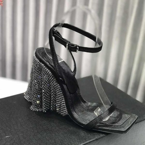 

атласное женщины сандалии zapatos mujer sexy luxury летняя обувь женщина новый rhinestone кисточкой высокие каблуки narrow band дамы партии, Black