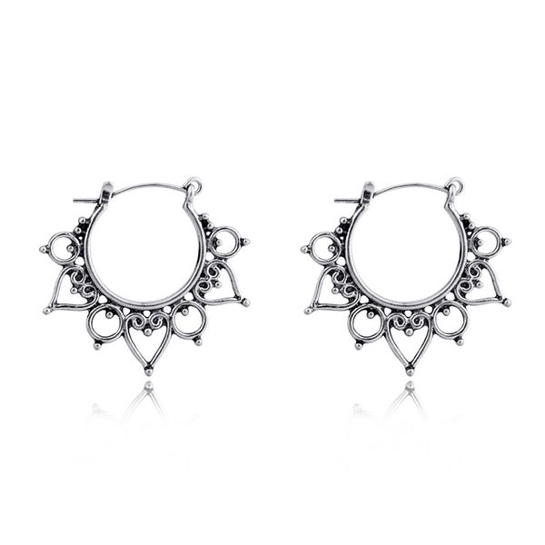 

1pair vintage hollow flower heart hoop earring women elegant chic antique metal round endless circle earring jewelry e15, Golden;silver