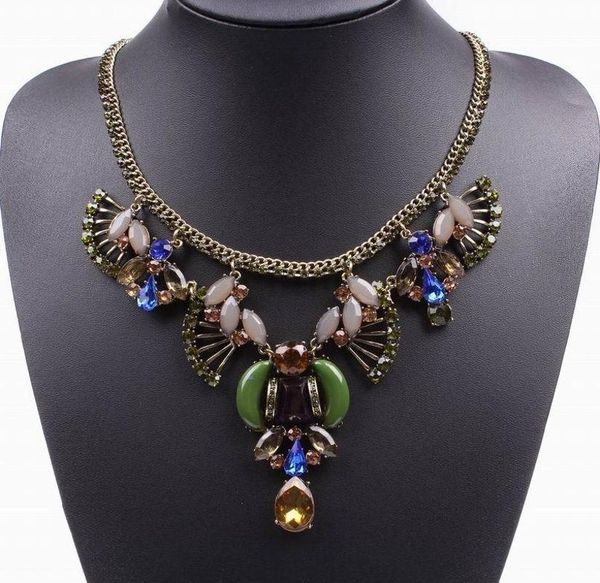 

2020 vintage new design latest model fashion luxury crystal handmade necklaces for elegant women flower pendant jewelry, Silver