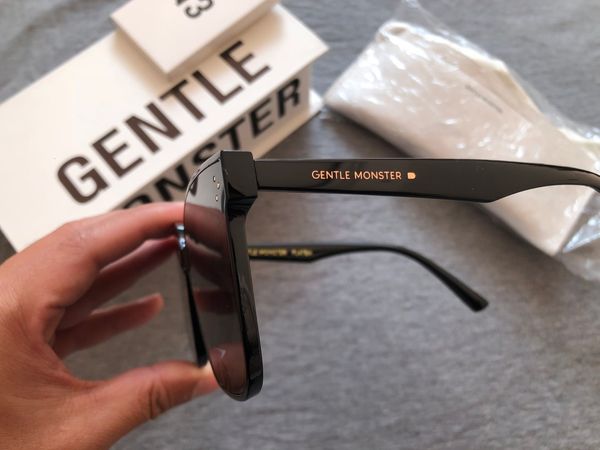 

2020 новый корейский дизайн мужчины модные gm большой frame солнцезащитные очки женщины vintage gentle sun очки оригинальный пакет her y29c, White;black