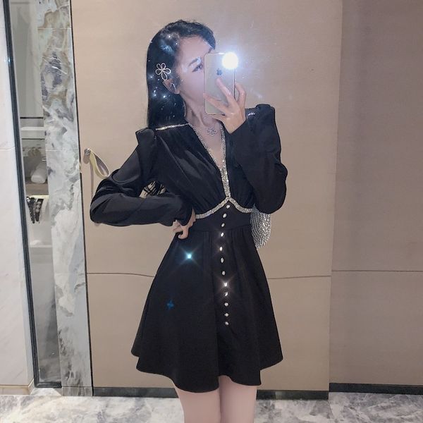 

autumn 2020 new french minority temperament with diamond v-neck long sleeve satin high waist slim dress for women, Black;gray
