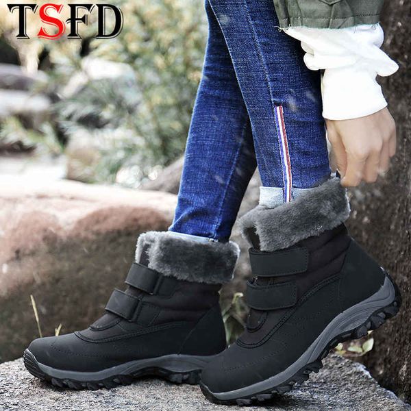 

keep warm women's boots 2020 large sizes black boots women luxury designer winter plush platform sports shoes w5