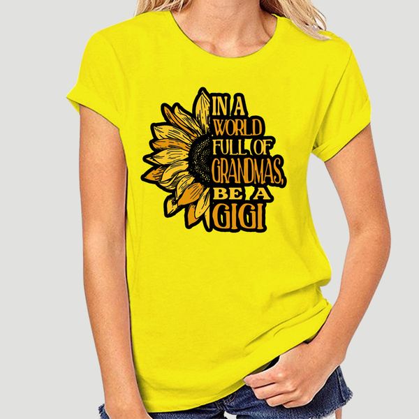

sunflower in a world full of grandmas be a gigi t-shirt-0868a