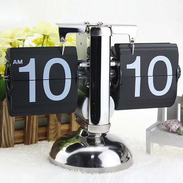 

retro flip down clock - internal gear operated