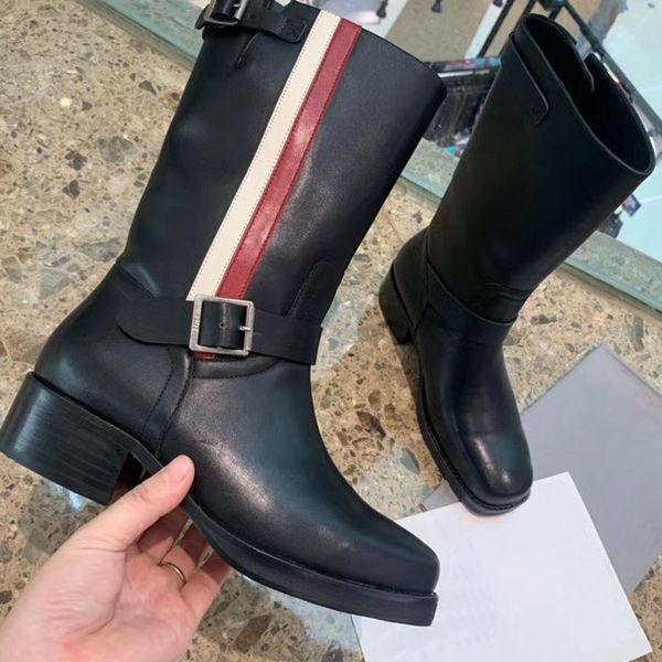 

ladies short boots thick bottom martin boots fashionable comfortable leather material front water table size35-42original box, Black