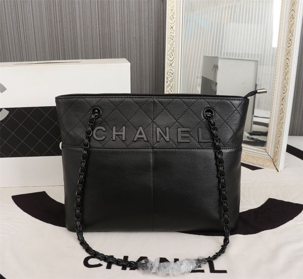 

2020 fashion one shoulder messenger bag ladies black bag44
