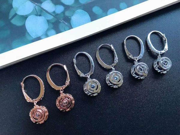 

swa new style. a nimble and charming earring, Golden;silver