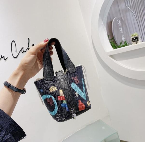 

2020 New Style Handbags Purses Women Cartoon Doodle Bucket Bag Mini Girls Shoulder Bags Ladis Crossbody Bag Gysbags