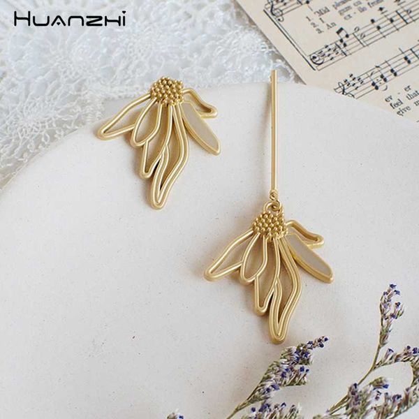 

huanzhi 2020 flower chic 925 asymmetry sweet personality alloy long drop earrings for women girls wedding travel gifts jewelry, Silver