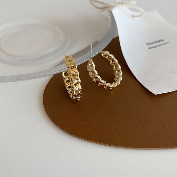

2020 new fashion korean retro metal chain circle geometric hoop earrings jewelry for women simple round statement ear rings girl, Golden;silver
