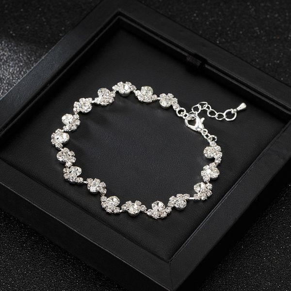 

link, chain yfjewe for women with crystal clasp charm bracelets bangles cuff star bracelet b224, Black