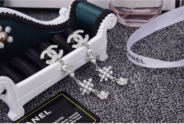 

2020 long ear-stud exquisite and charming casual collocation no matter the time period, big simple classic style, Golden