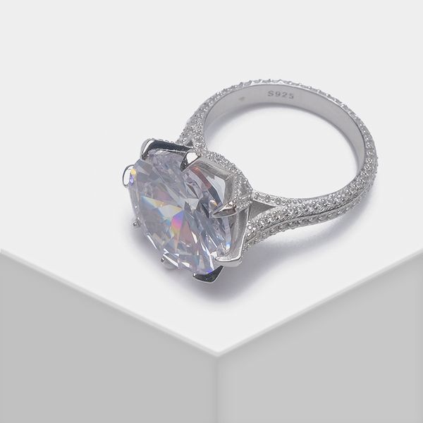

amorita boutique round full drill design fashion shiny ring, Golden;silver